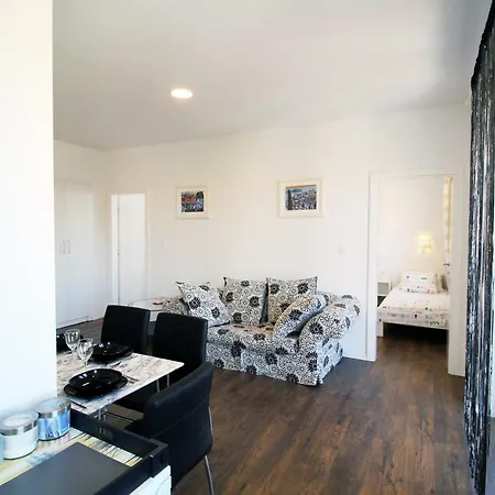 Apartment Lazarica *